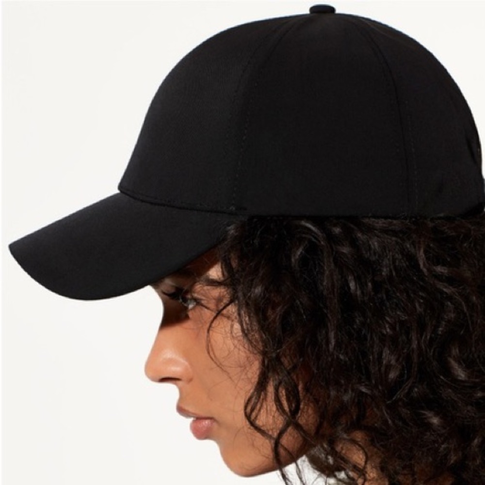Aritzia Black Baseball Cap